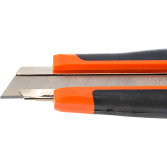 Купить Нож AV Steel с прорезиненной ручкой 18мм  AV-900518 фото №3