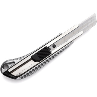 Купить Нож AV Steel алюминиевый корпус 18мм  AV-900718 фото №2